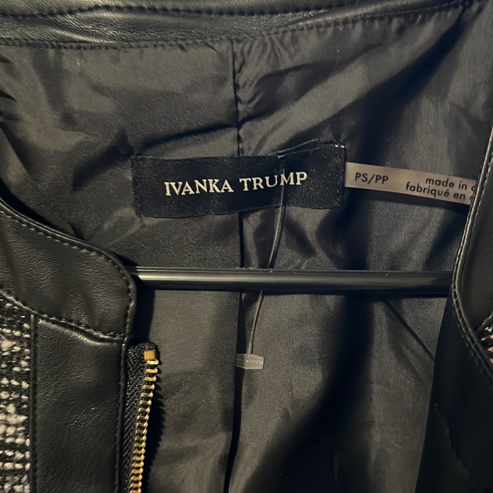 Ivanka Trump jacket - Picture 3 of 3